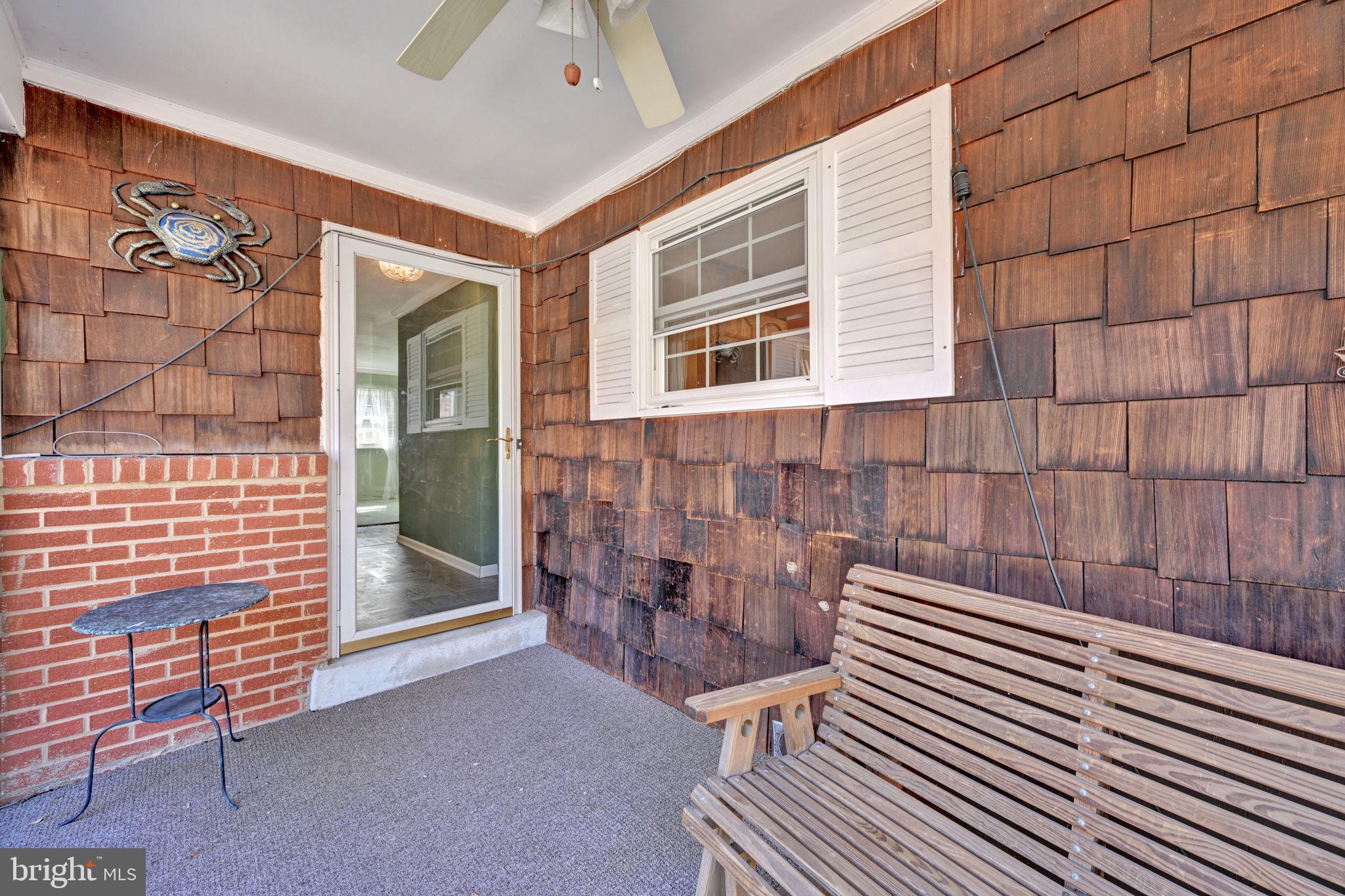 13401 QUEENS LANE