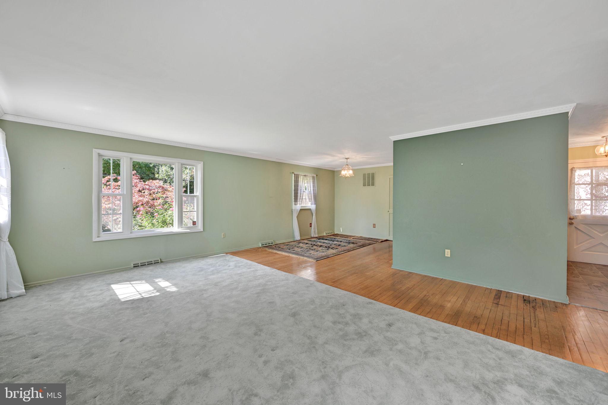 13401 QUEENS LANE