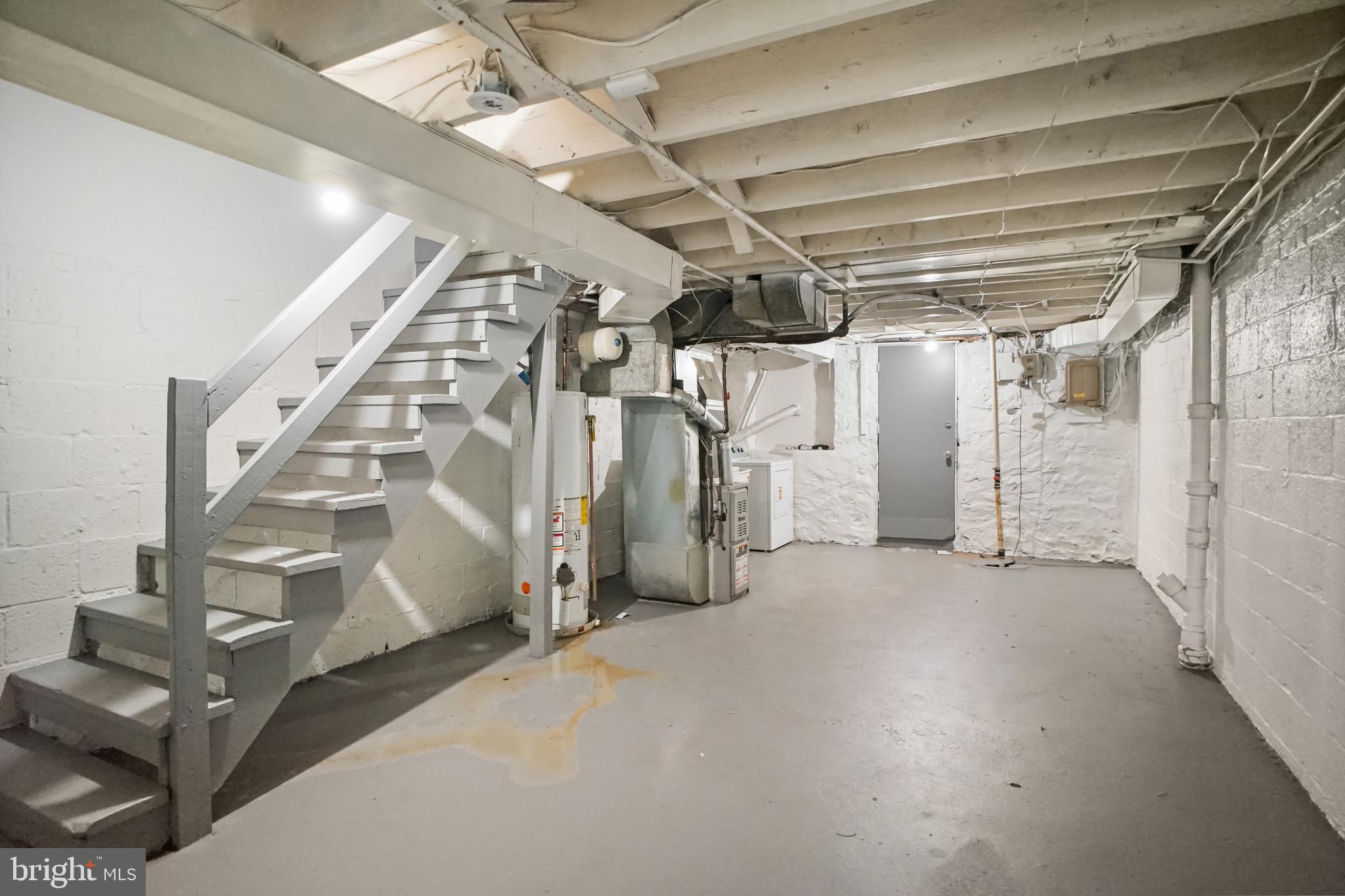 WINSTON GOVANS - Residential