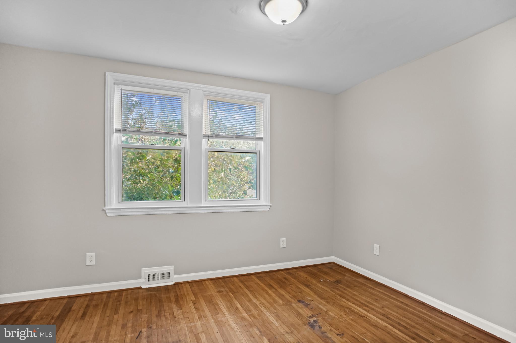 WINSTON GOVANS - Residential