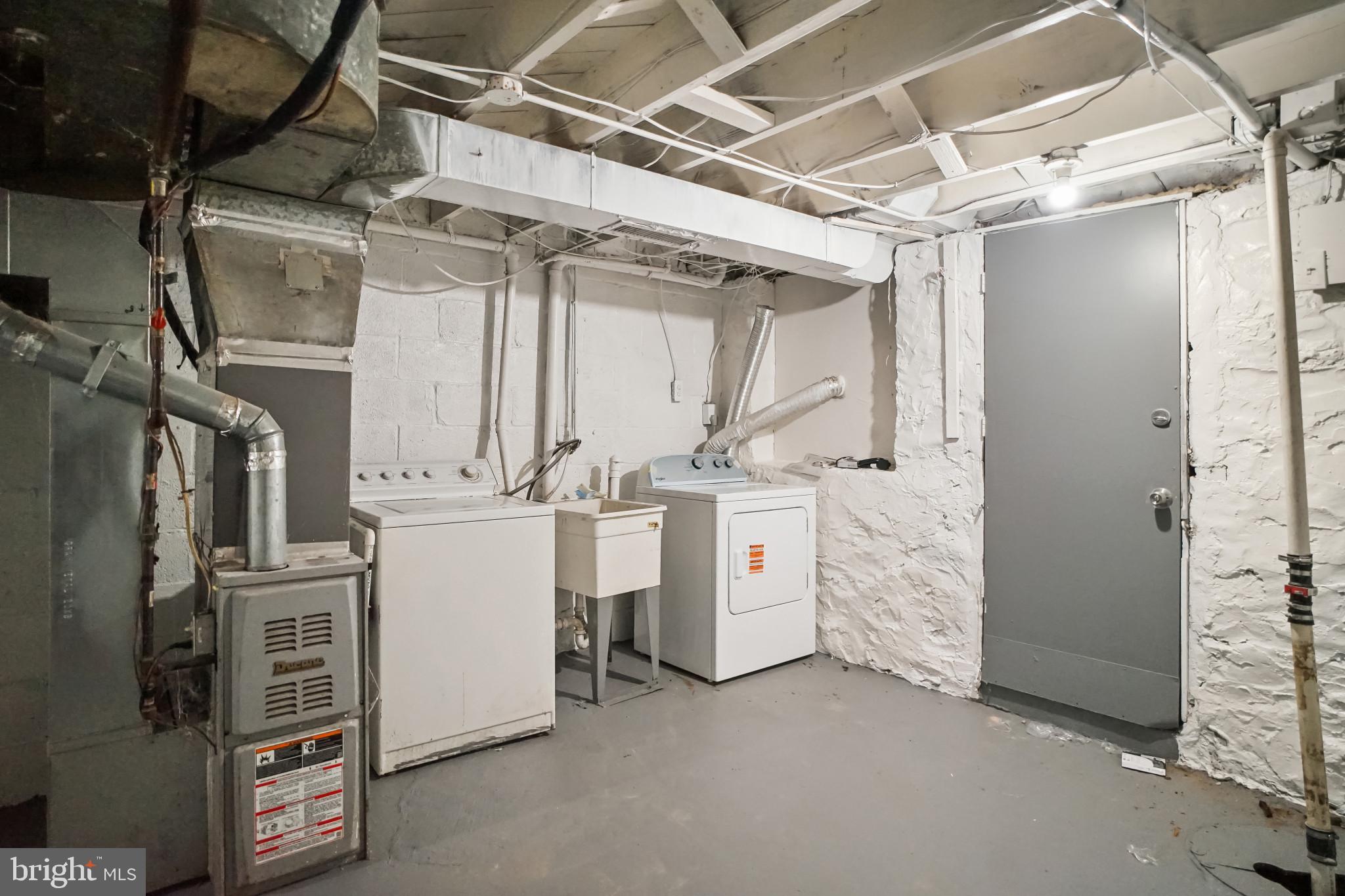 WINSTON GOVANS - Residential