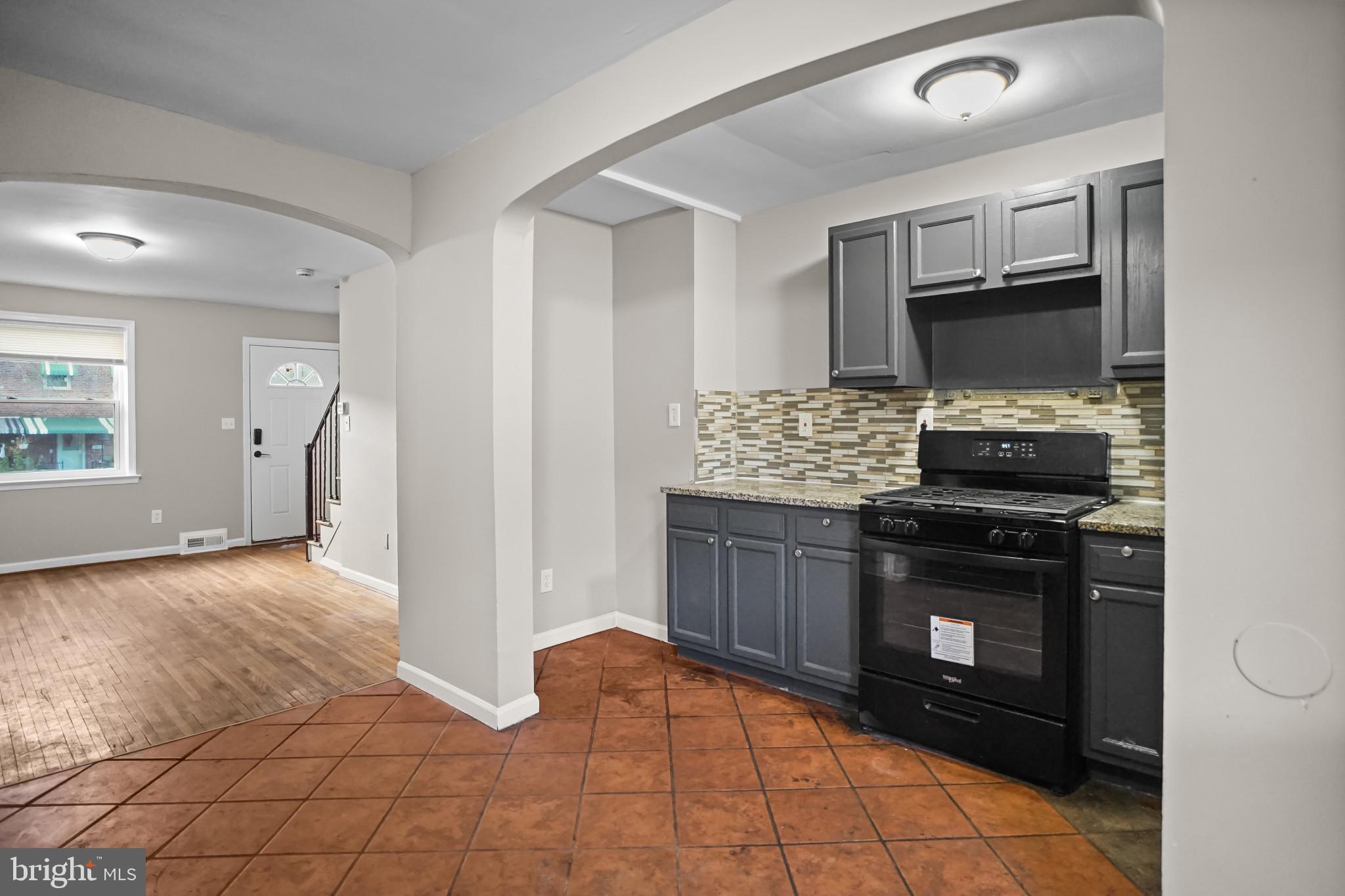 WINSTON GOVANS - Residential