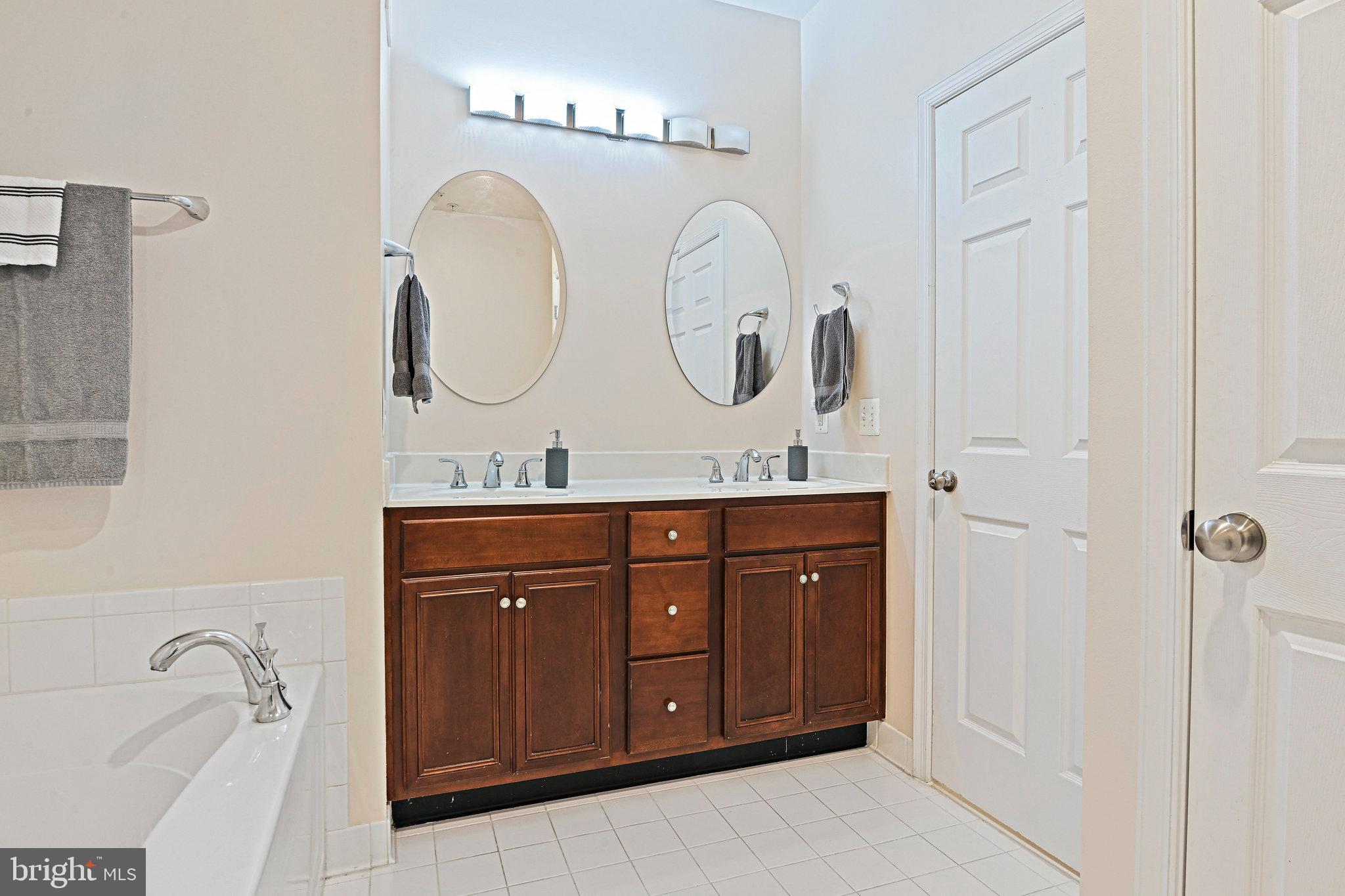 RIDGES AT BELMONT - Residential