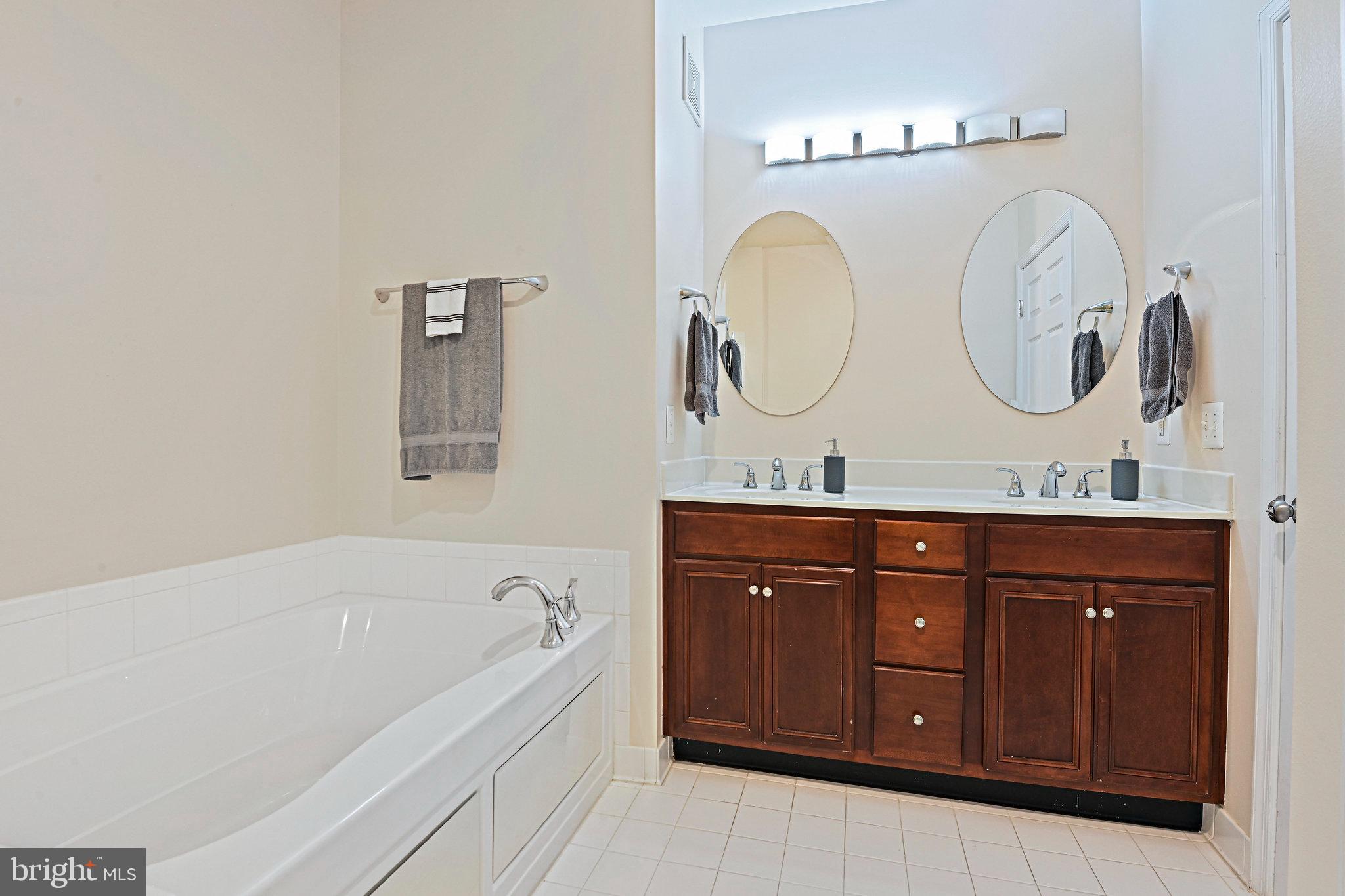 RIDGES AT BELMONT - Residential