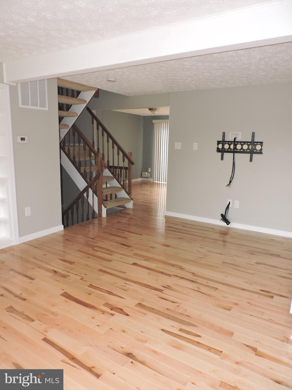 7813 BREEZY DOWN TERRACE