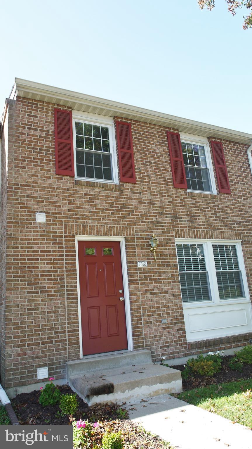 7813 BREEZY DOWN TERRACE