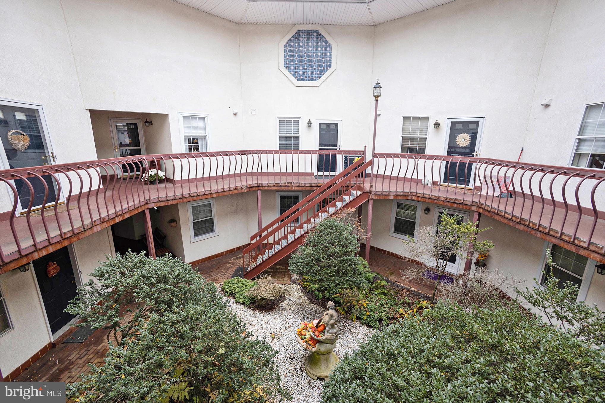 STEAMBOAT STATION - Residential