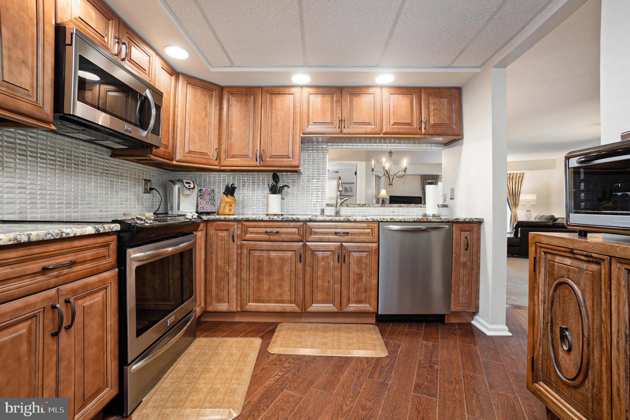 STEAMBOAT STATION - Residential