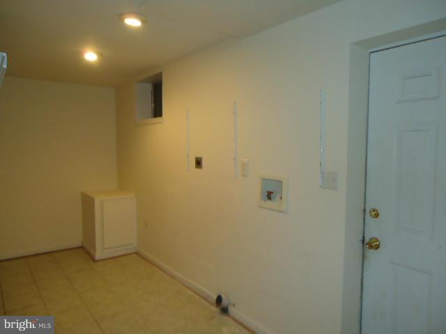 BURNT OAKS - Residential