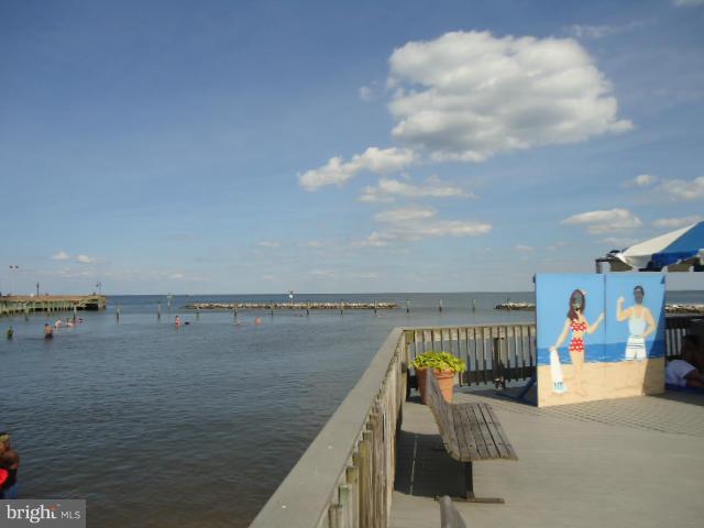 BURNT OAKS - Residential