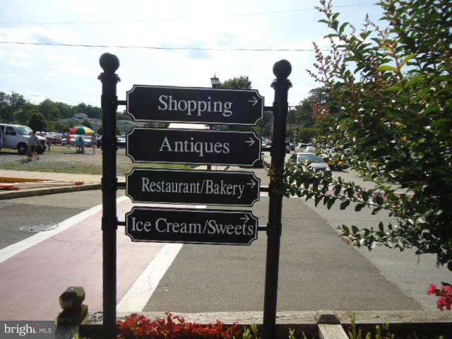 BURNT OAKS - Residential