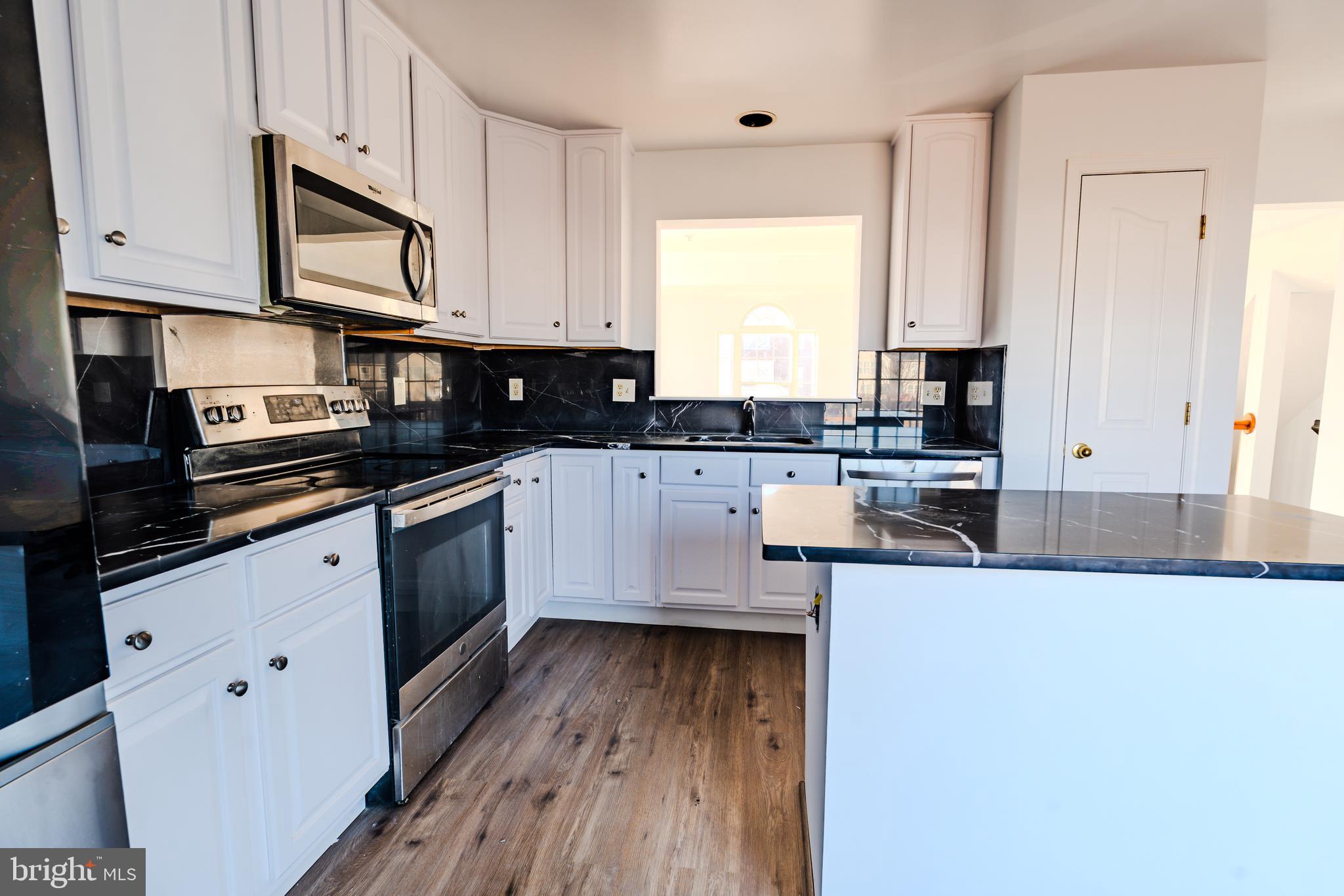 WILLOW BROOK - Residential