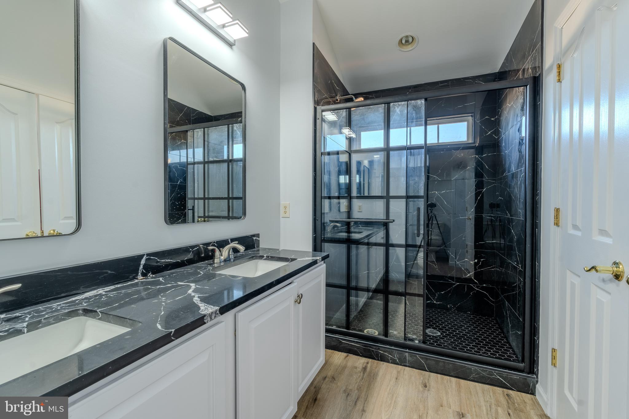 WILLOW BROOK - Residential