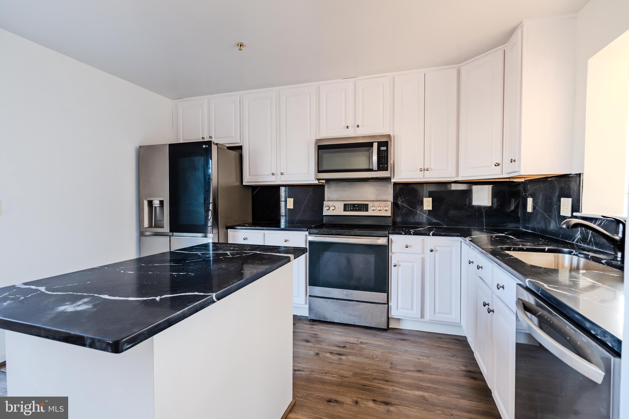 WILLOW BROOK - Residential