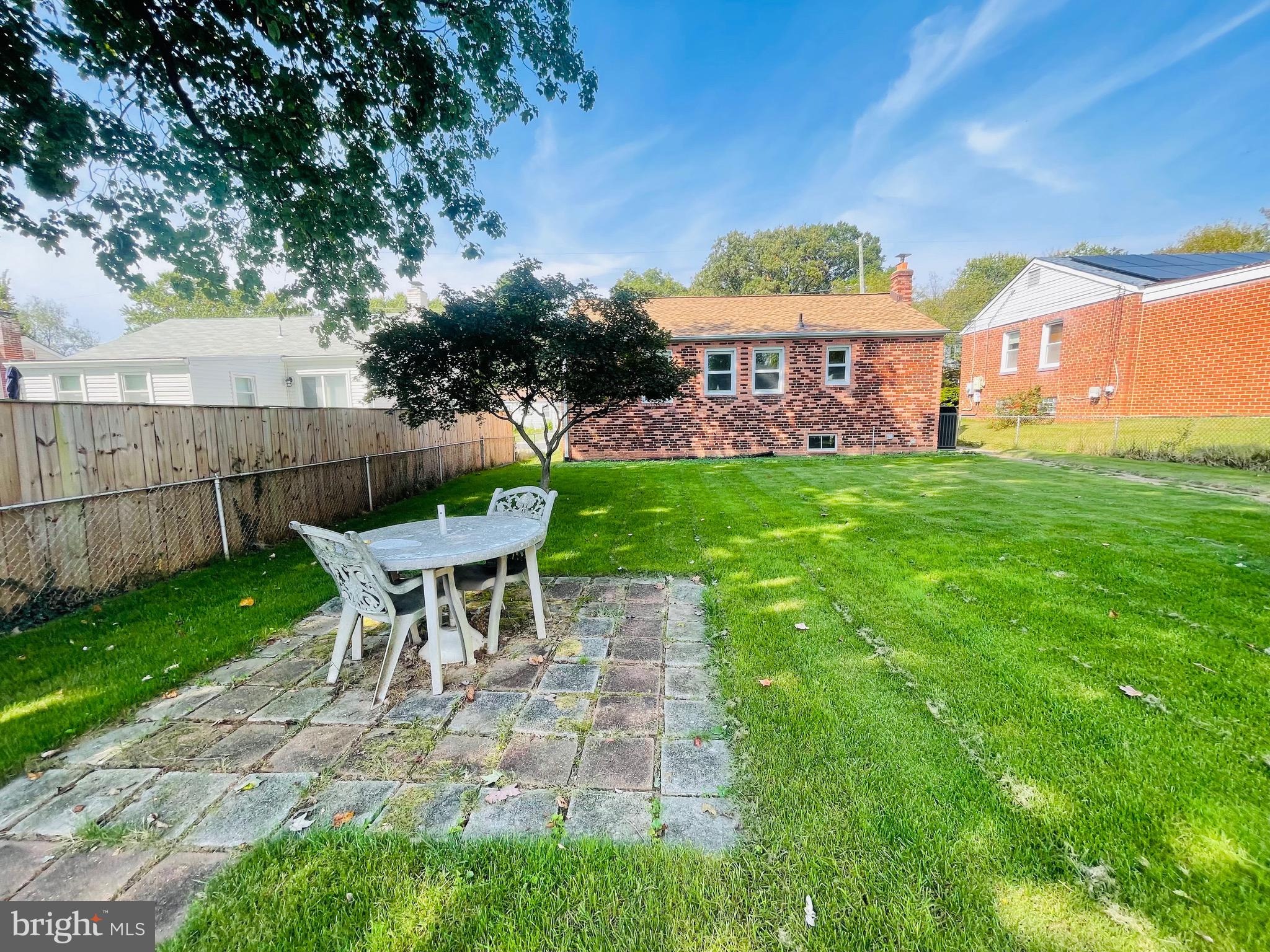 COLLEGE PARK - Residential Lease