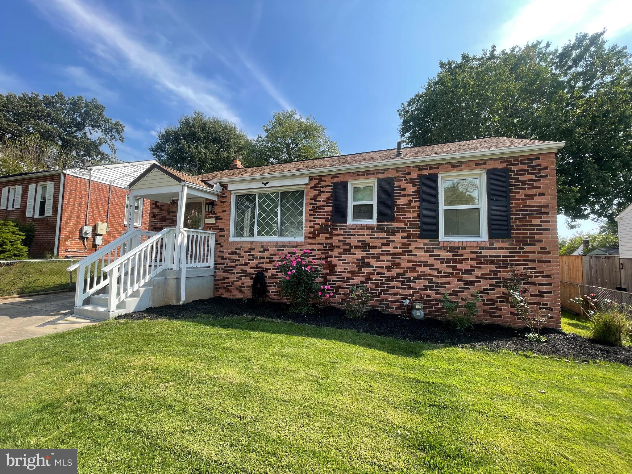 COLLEGE PARK - Residential Lease