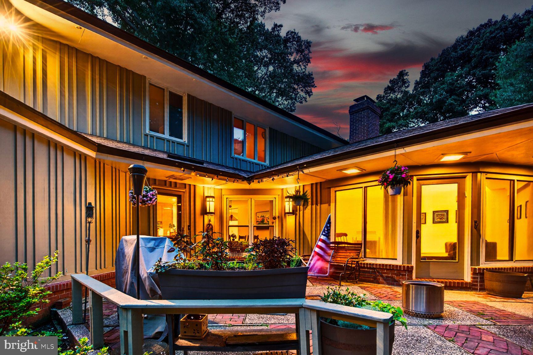 1118 ORCHARD WAY