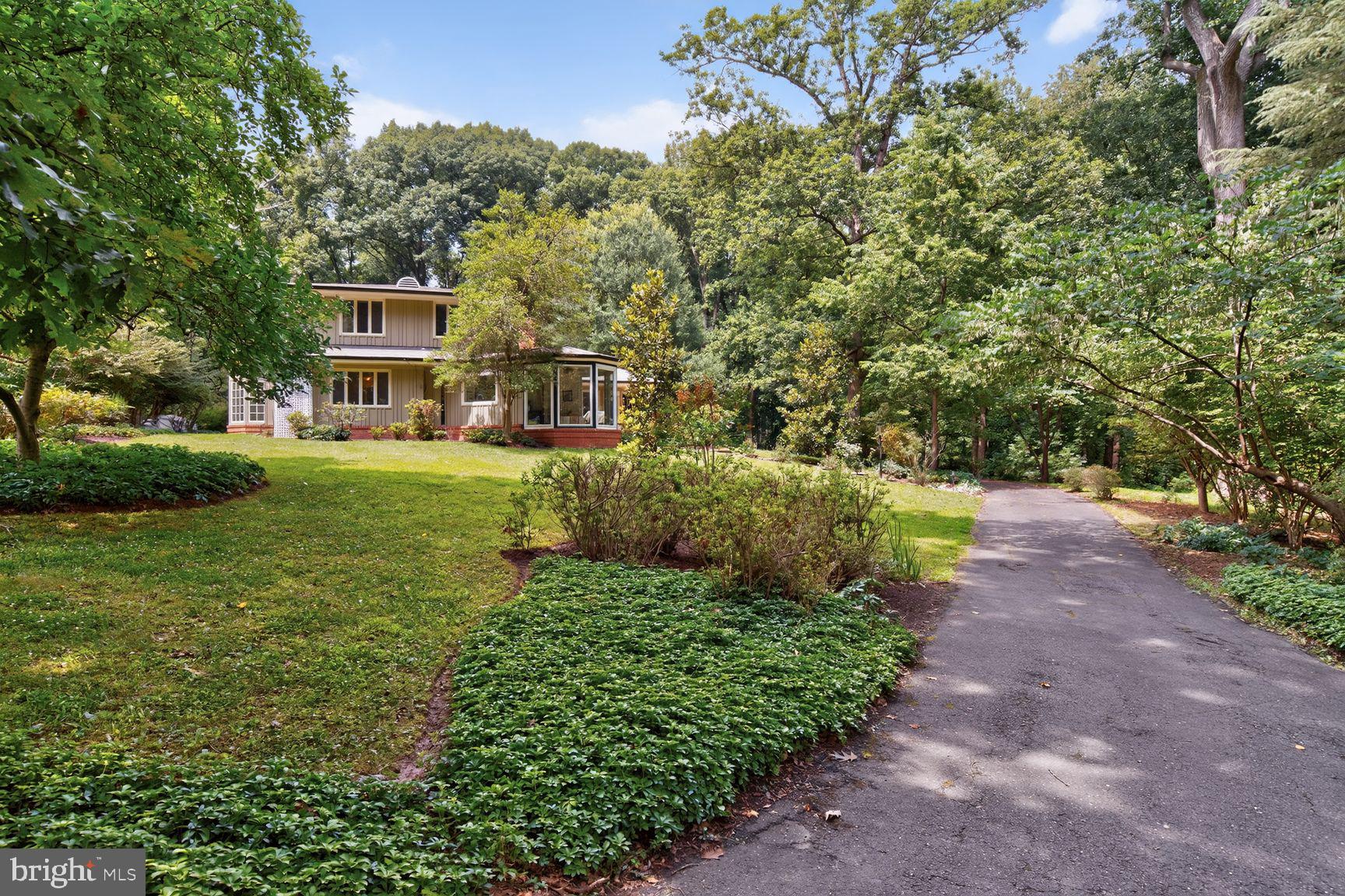1118 ORCHARD WAY