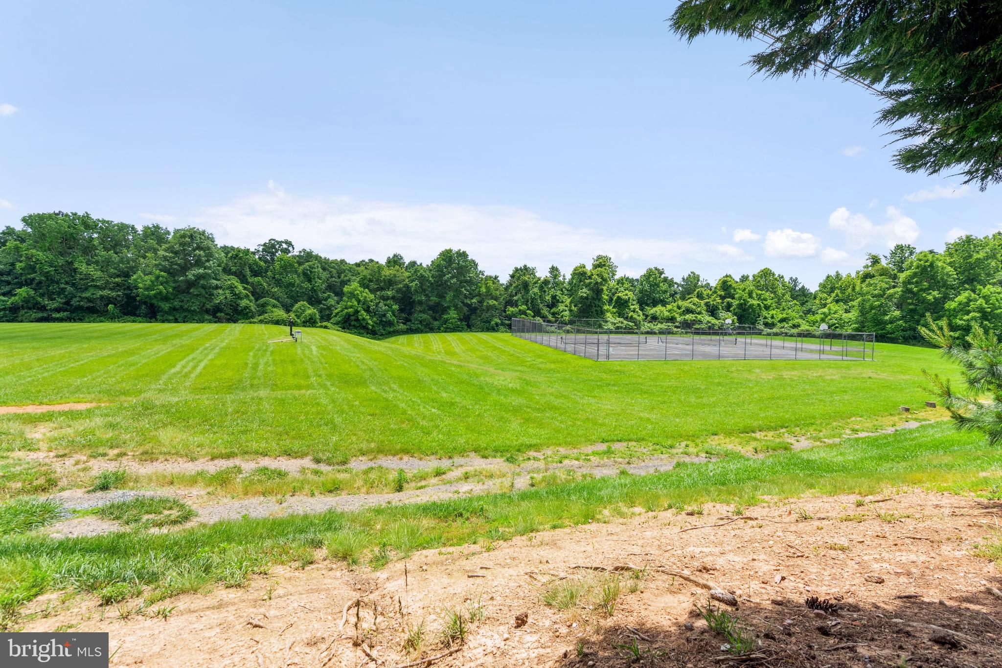 SINGLETONS GROVE - Residential