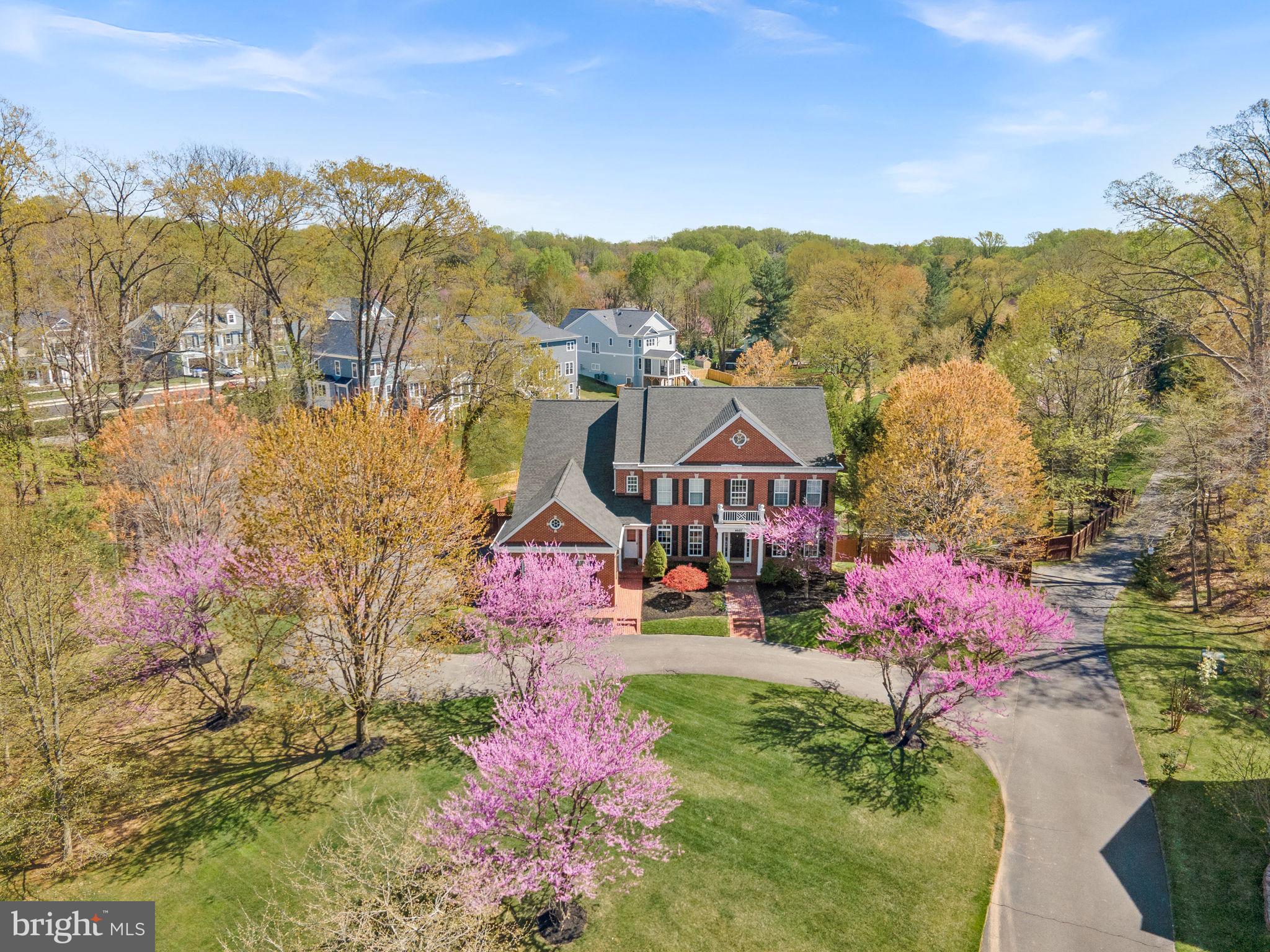 ROBERTSON FARM - Residential