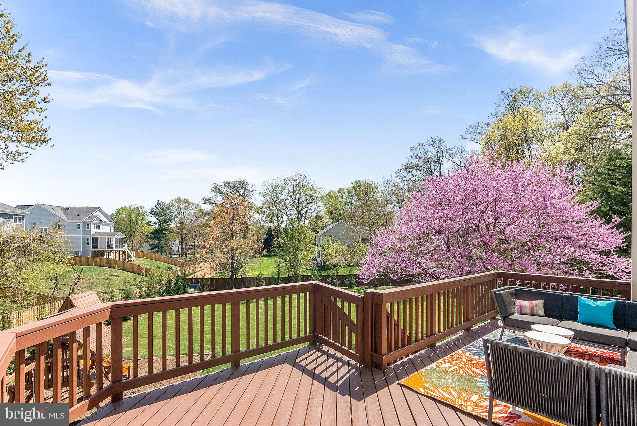 ROBERTSON FARM - Residential