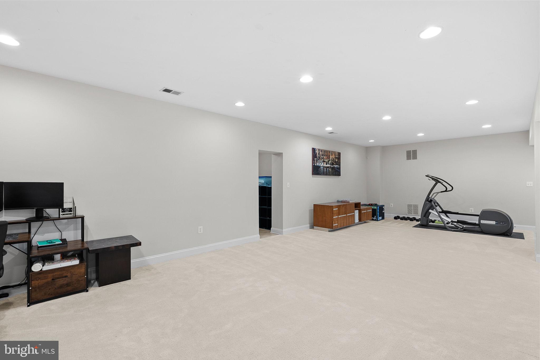 ROBERTSON FARM - Residential