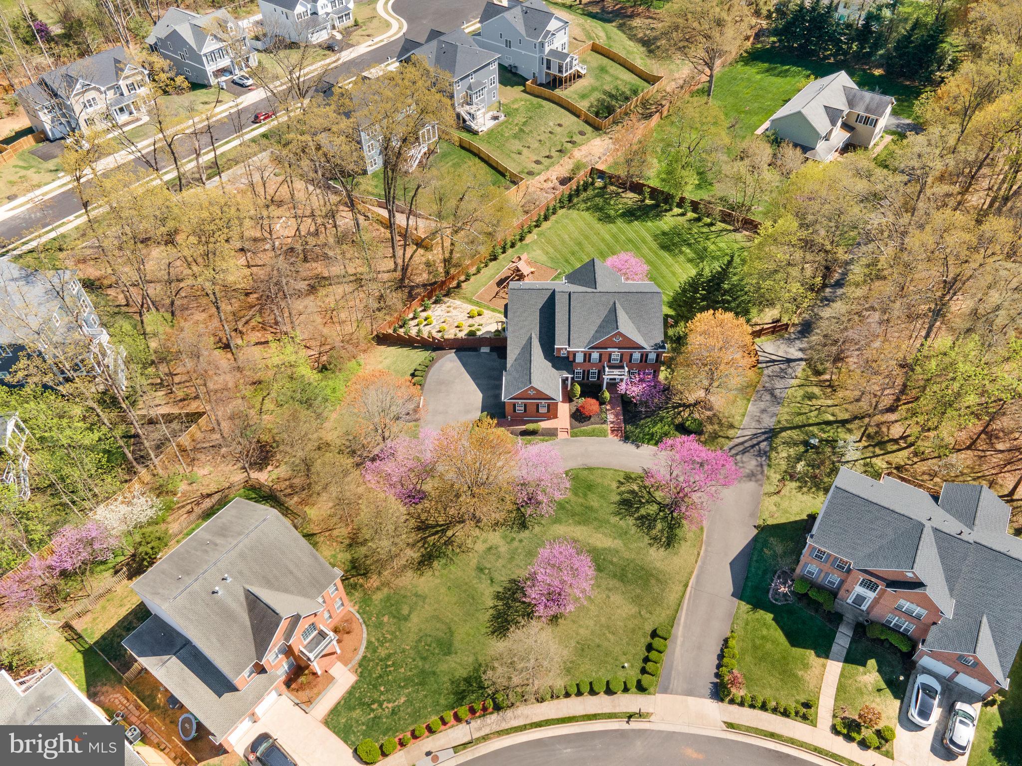 ROBERTSON FARM - Residential