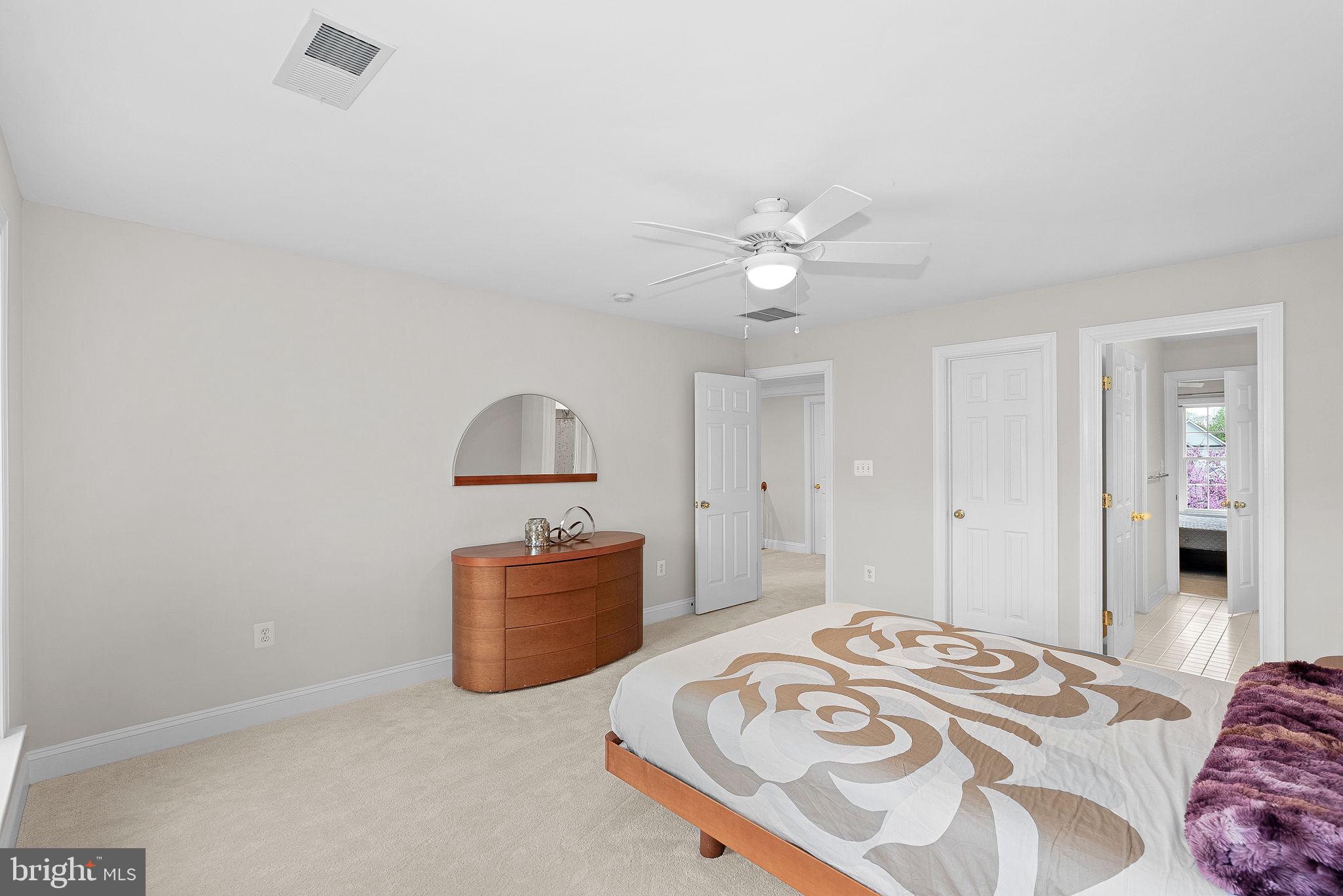 ROBERTSON FARM - Residential