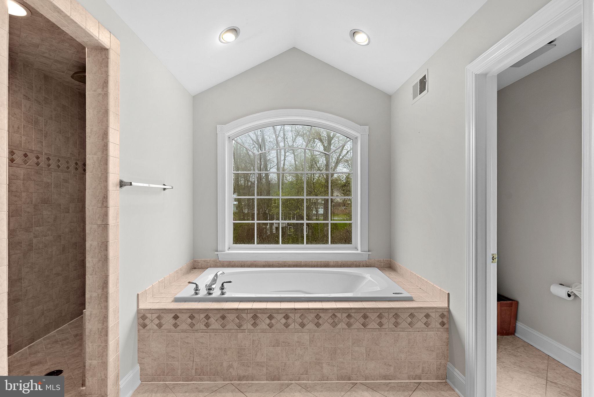 ROBERTSON FARM - Residential