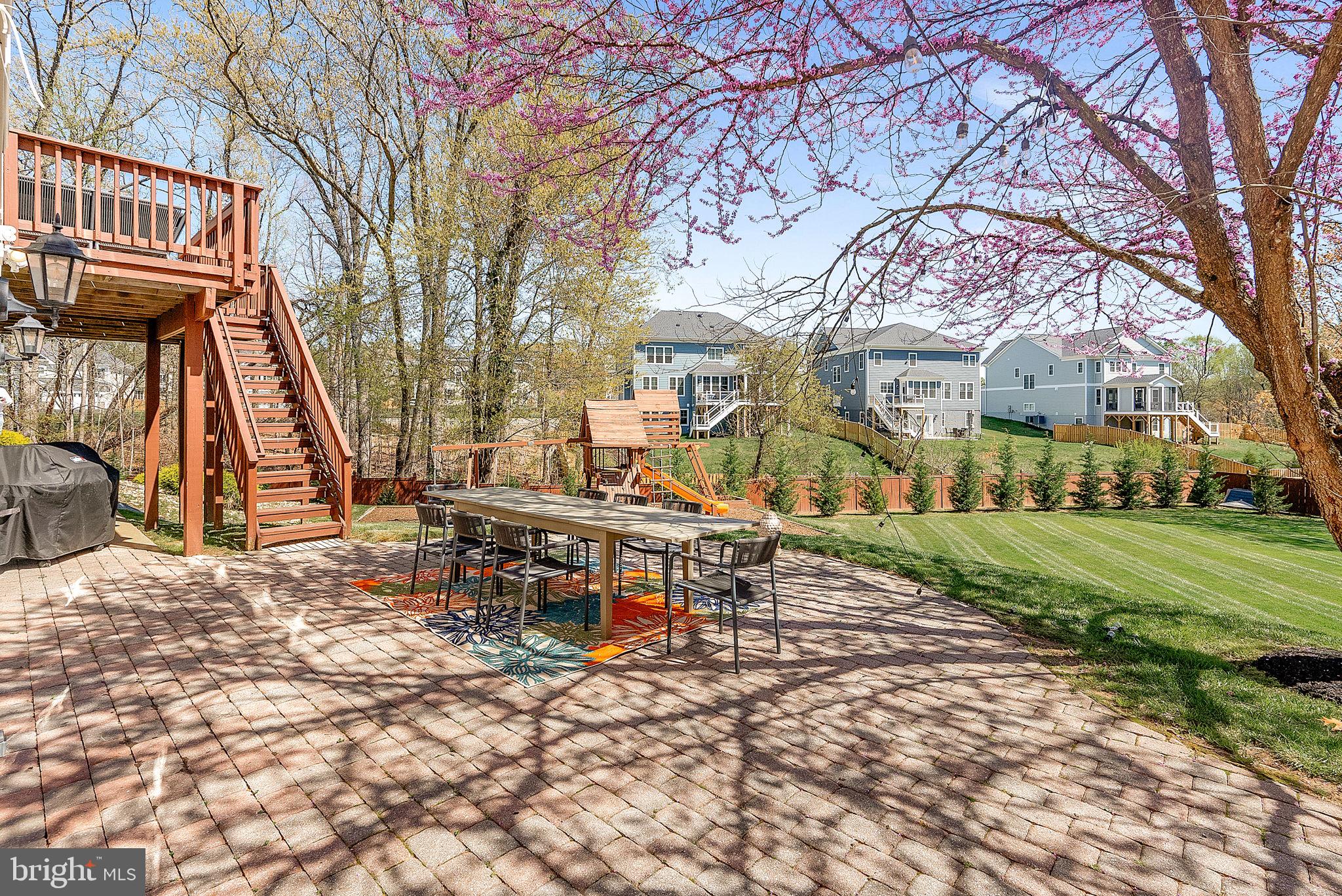 ROBERTSON FARM - Residential