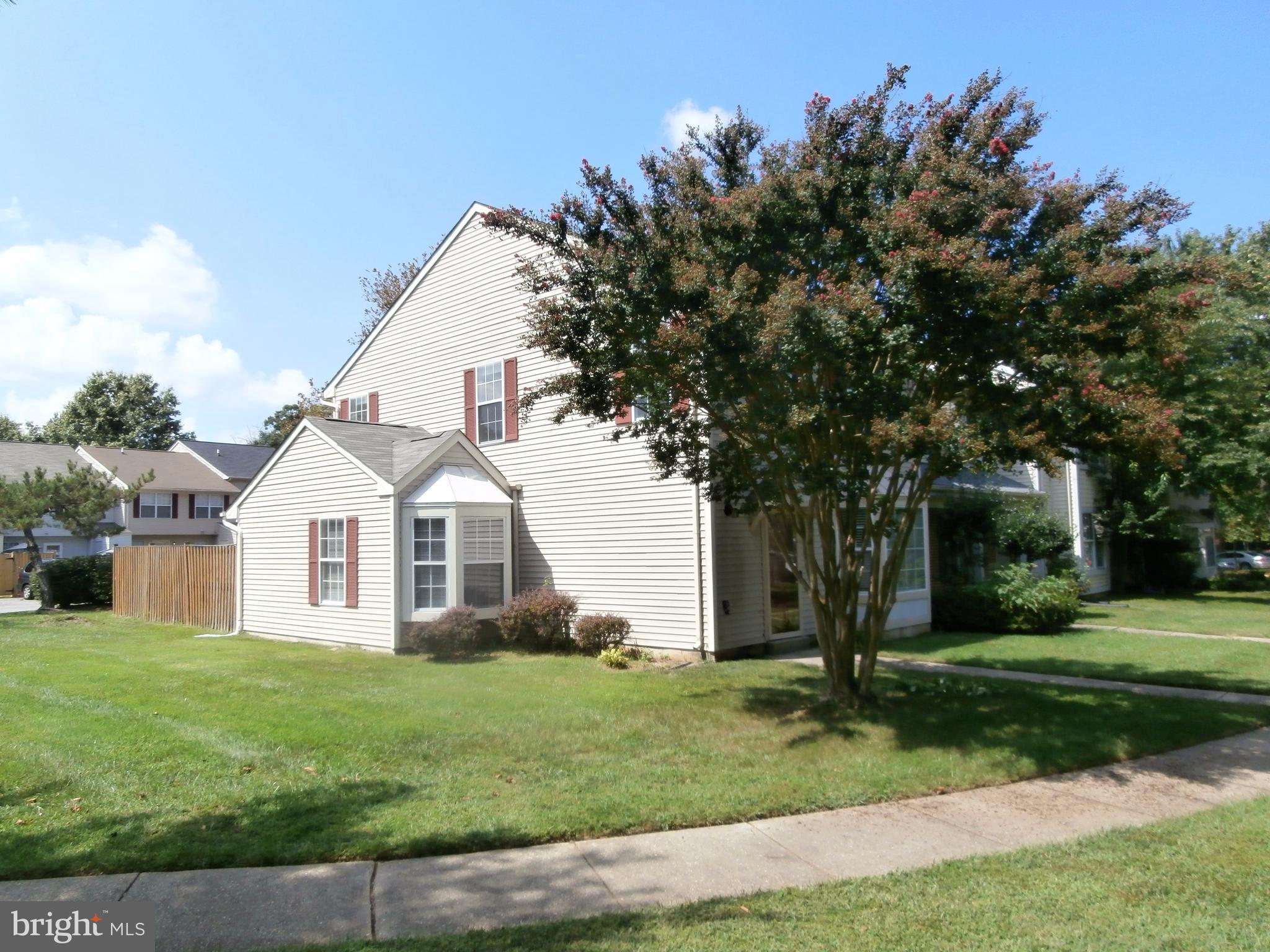 ST CHARLES SUB - HAMPSHIRE - Residential Lease