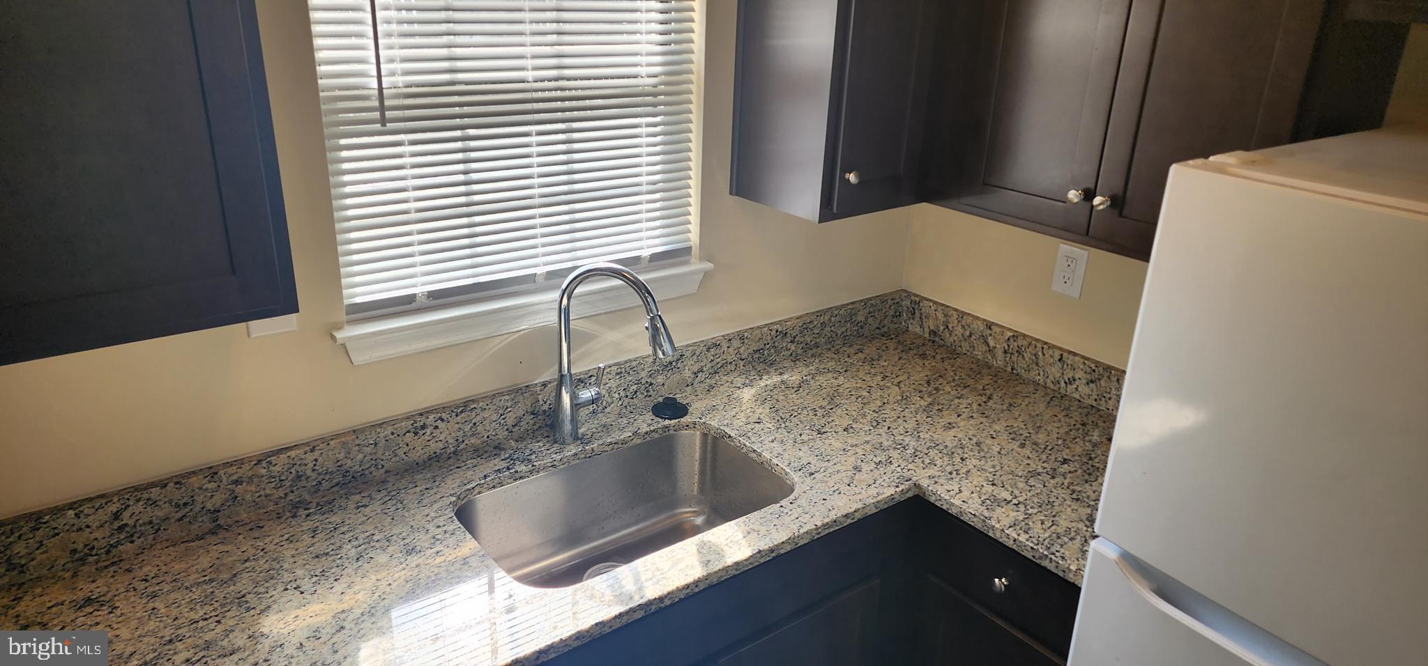 ST CHARLES SUB - HAMPSHIRE - Residential Lease