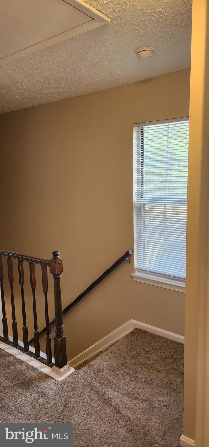 ST CHARLES SUB - HAMPSHIRE - Residential Lease