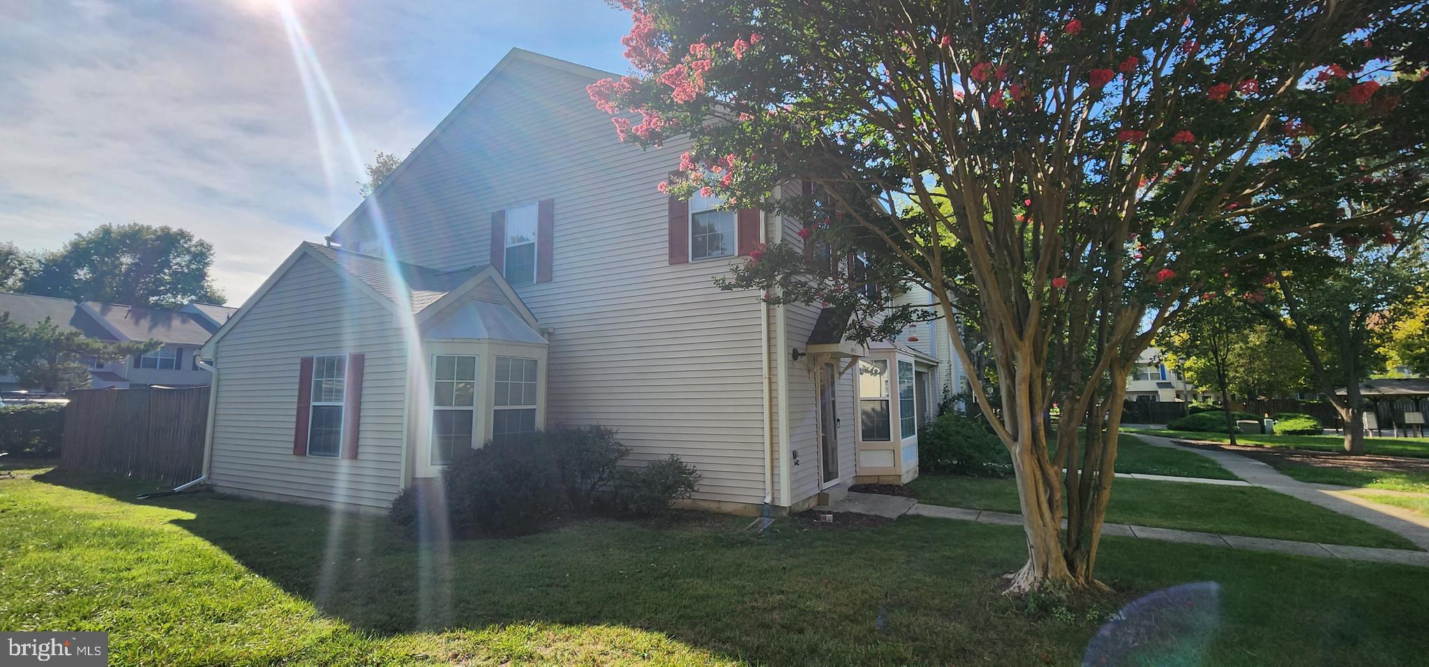 ST CHARLES SUB - HAMPSHIRE - Residential Lease