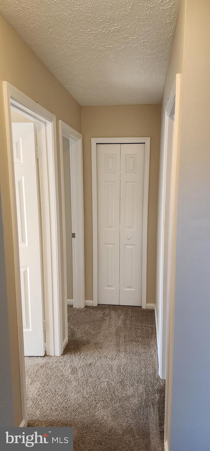 ST CHARLES SUB - HAMPSHIRE - Residential Lease