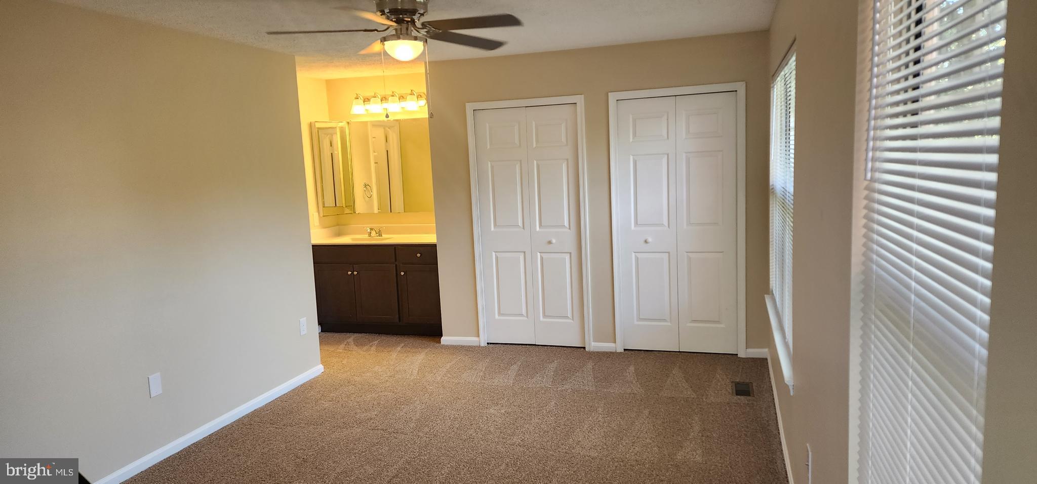 ST CHARLES SUB - HAMPSHIRE - Residential Lease