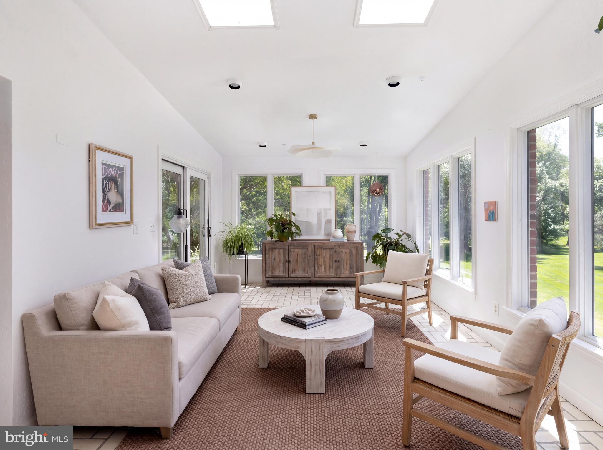 POTOMAC FALLS - Residential