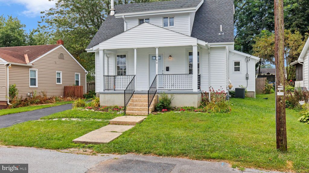 Photo of 1780 TEMPLE AVE, LANCASTER, PA 17603 (MLS # PALA2038196)