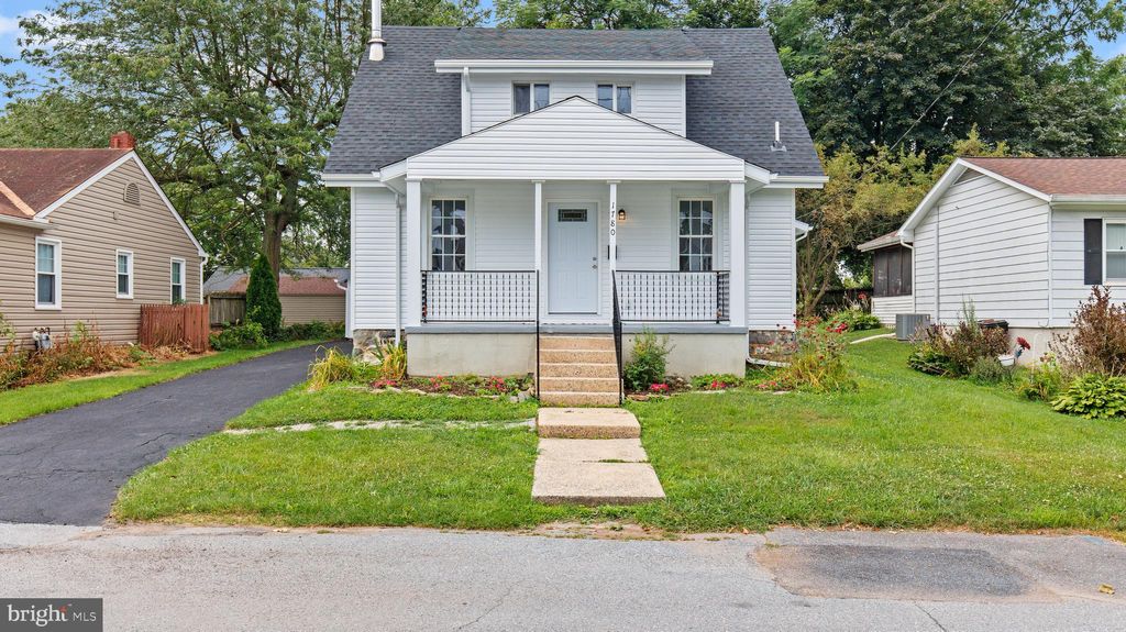 Photo of 1780 TEMPLE AVE, LANCASTER, PA 17603 (MLS # PALA2038196)