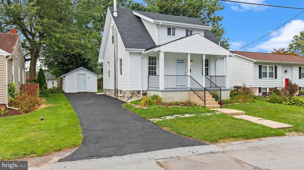 Photo of 1780 TEMPLE AVE, LANCASTER, PA 17603 (MLS # PALA2038196)