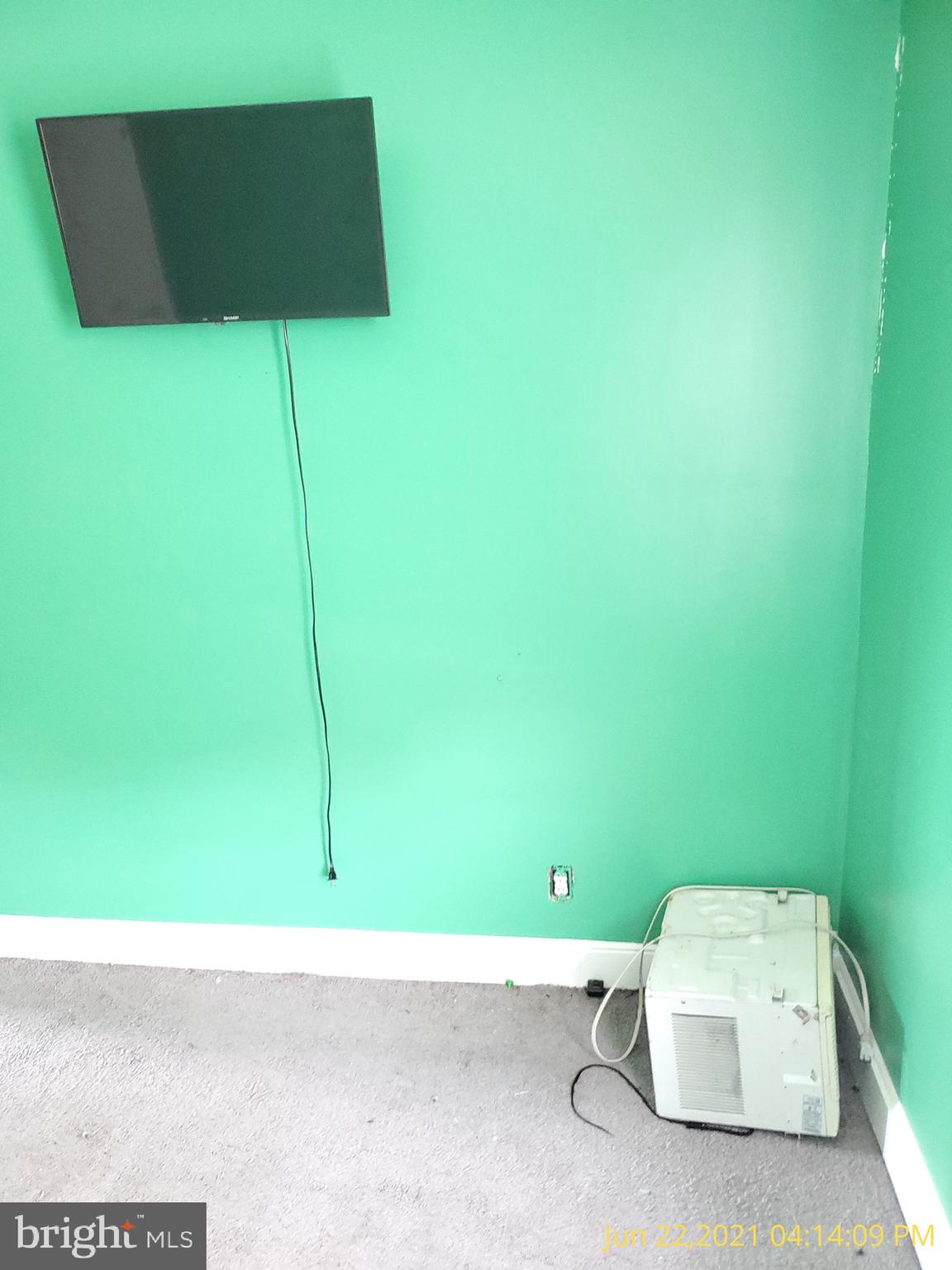 COLD SPRING NEWTOWN - Residential