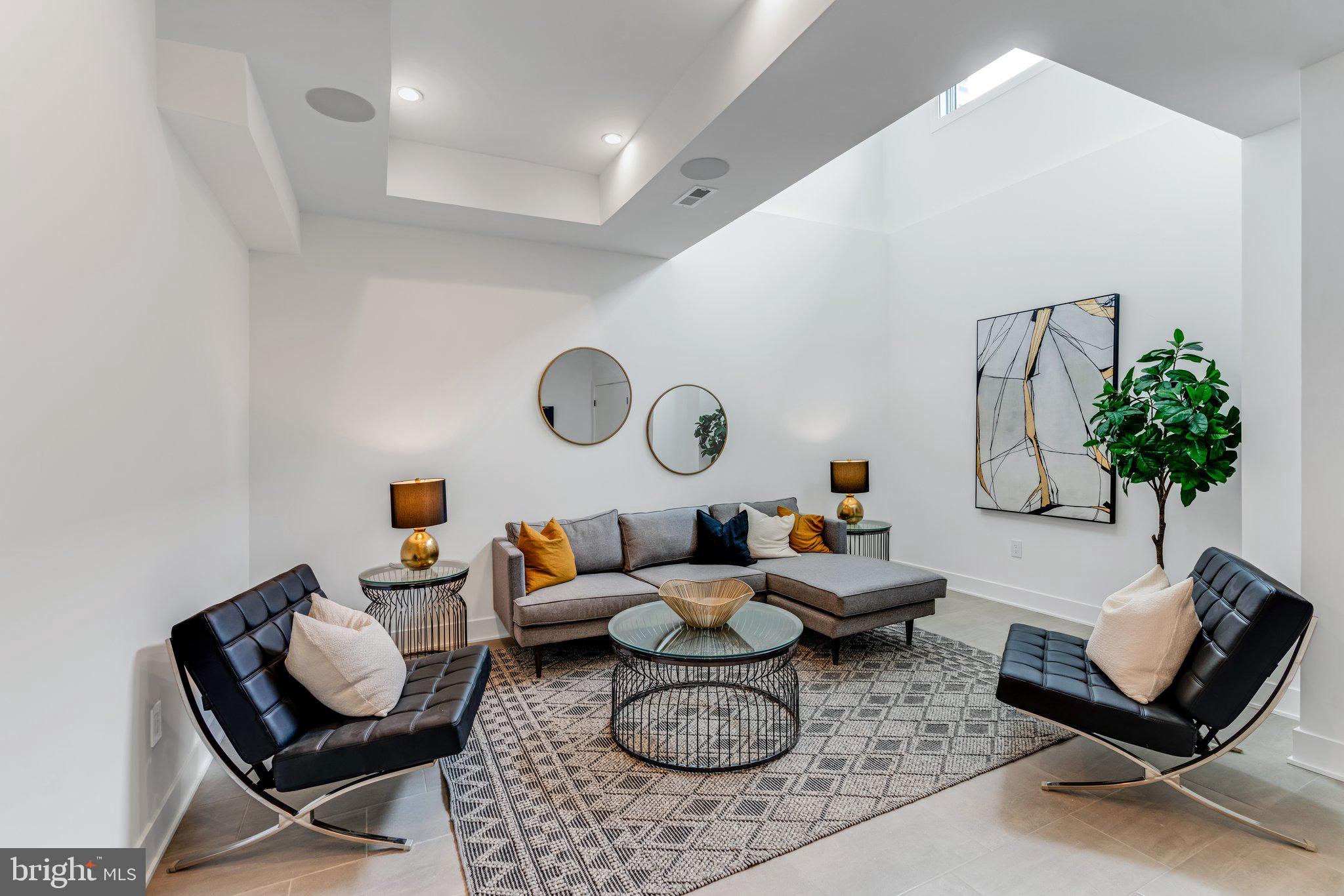 CENTER CITY - Residential