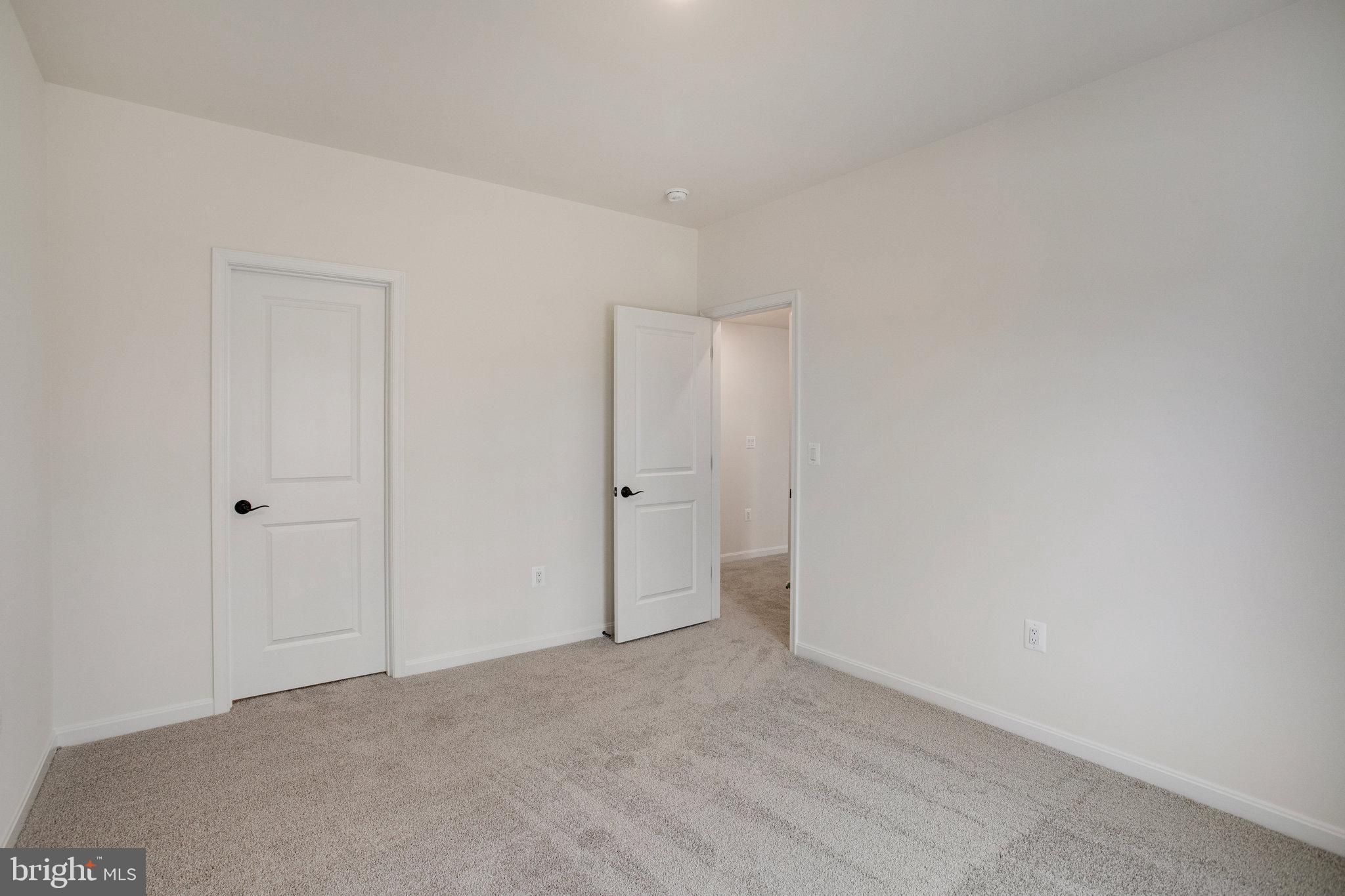 WHITE OAK - Residential