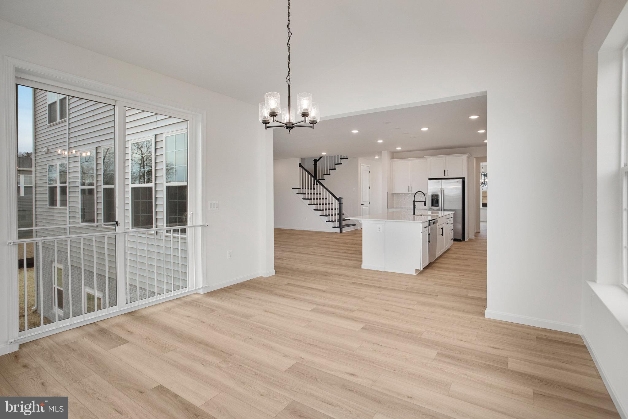 WHITE OAK - Residential