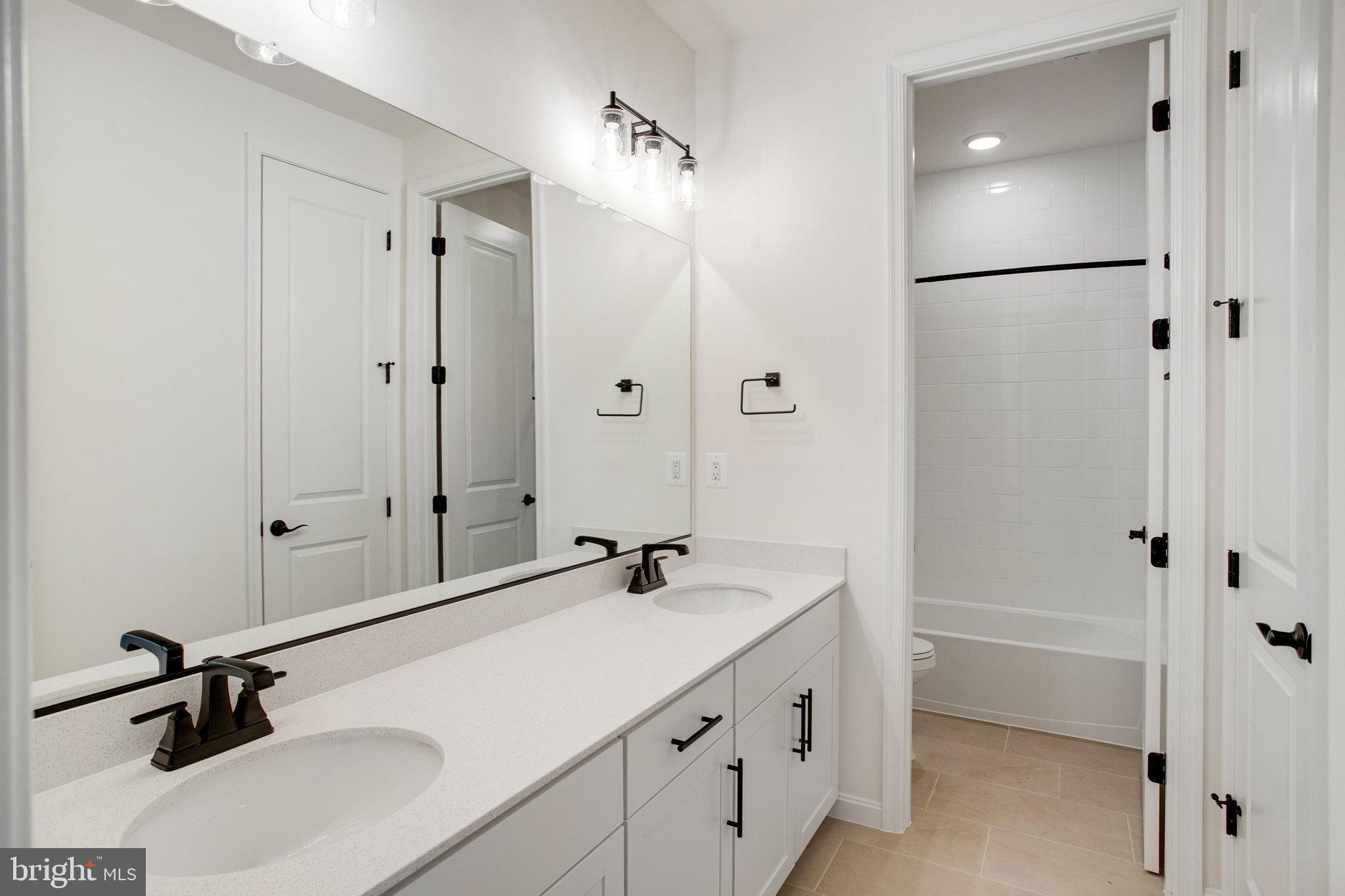 WHITE OAK - Residential