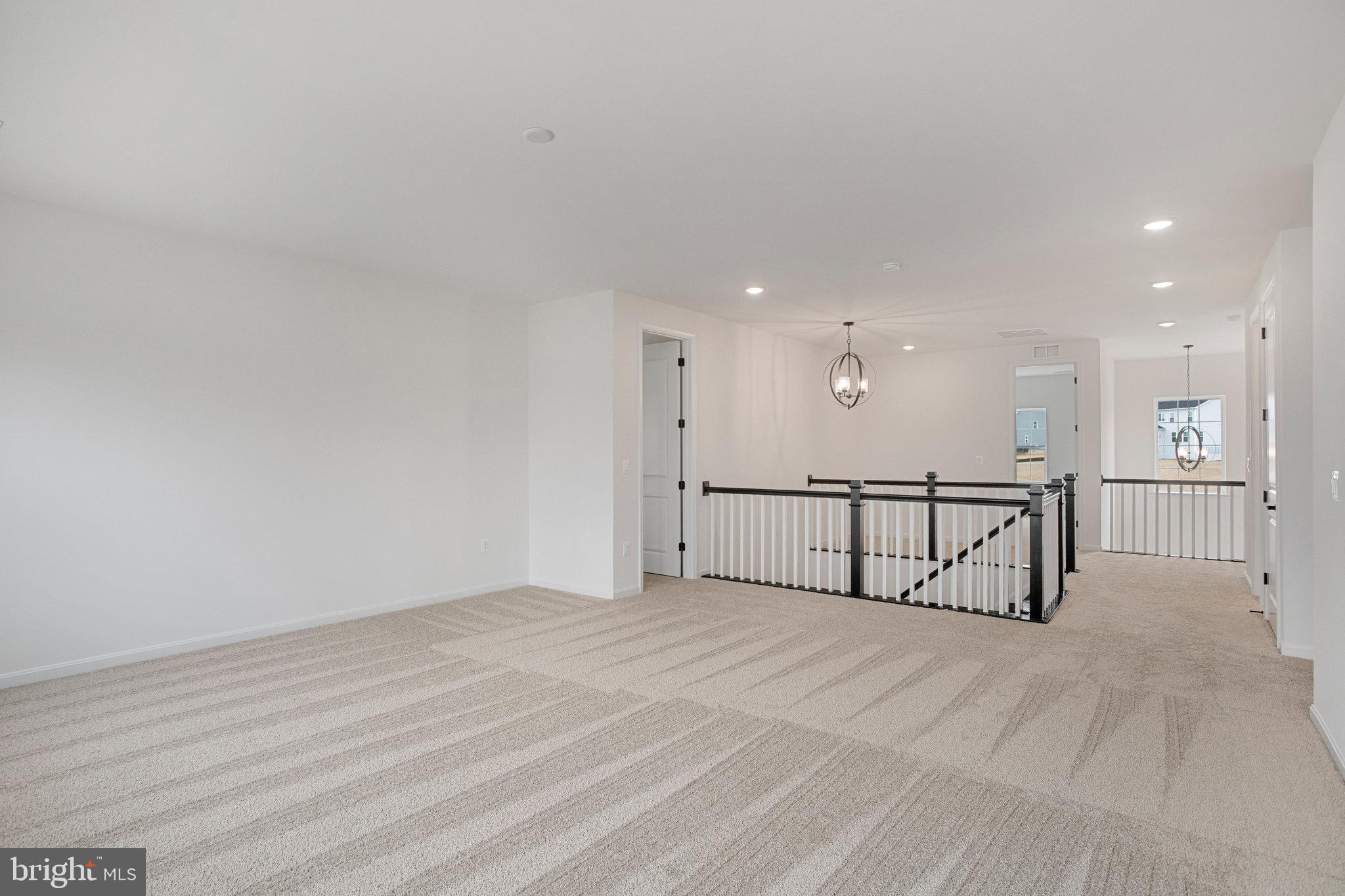 WHITE OAK - Residential