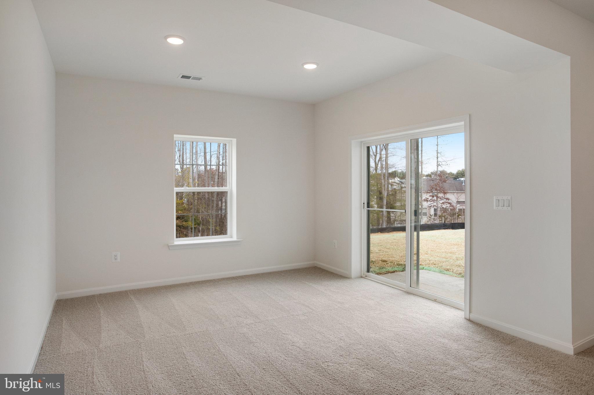 WHITE OAK - Residential