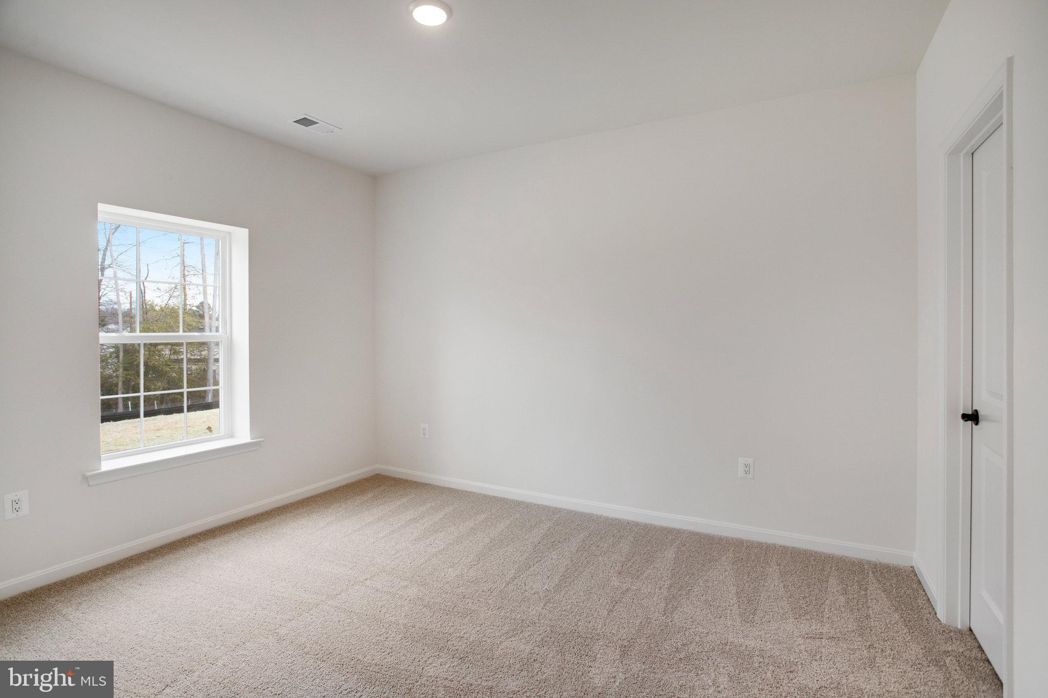 WHITE OAK - Residential