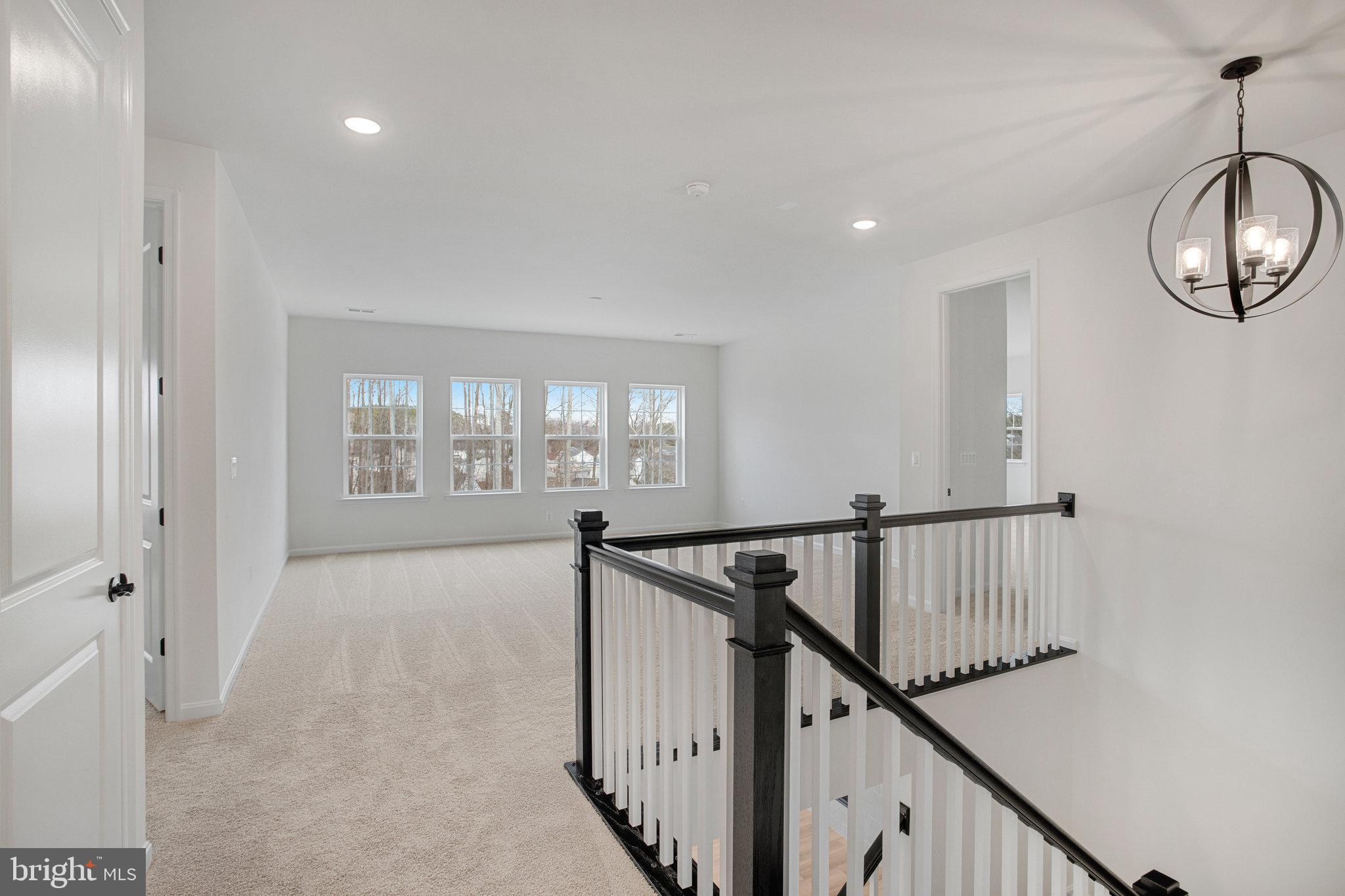 WHITE OAK - Residential