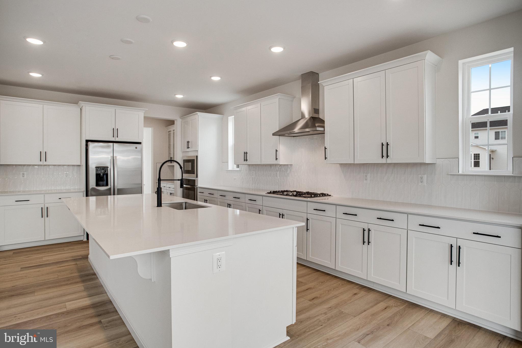 WHITE OAK - Residential